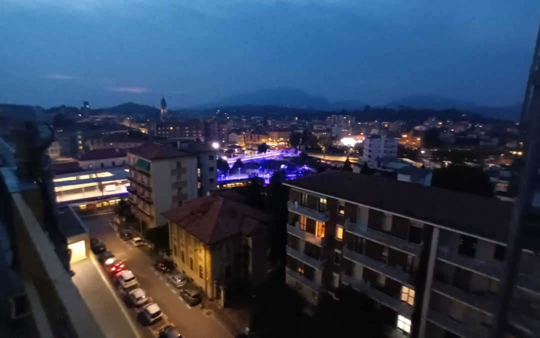 Le camere protette prendono forma nel cielo di Varese